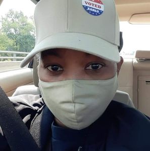 Meet your Posher, Elyce